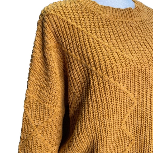 Yellow Knit Pullover Sweater NWT - Picture 3 of 3